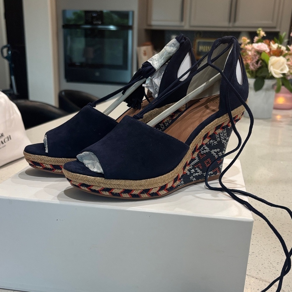 Cabi Isla Navy Espadrille Wedge Sandals